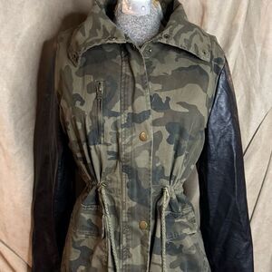 New Look Draw String Waist Camo Jacket with Faux Vegan Leather Sleeves - Size M